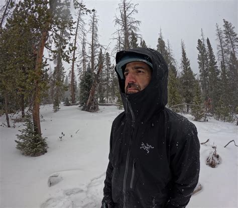 Arc’teryx Beta Insulated vs Beta Down Insulated .